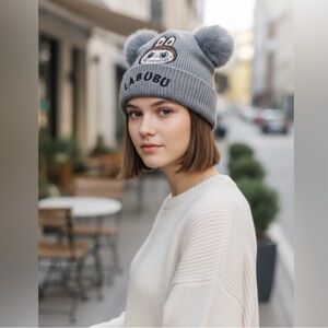 Gray Pom-Pom labub Beanie